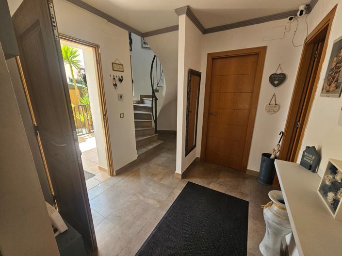 Image No.20-3 Bed Villa for sale