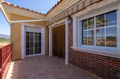 38462bedroomapartmentinthetranquilurbanisatio