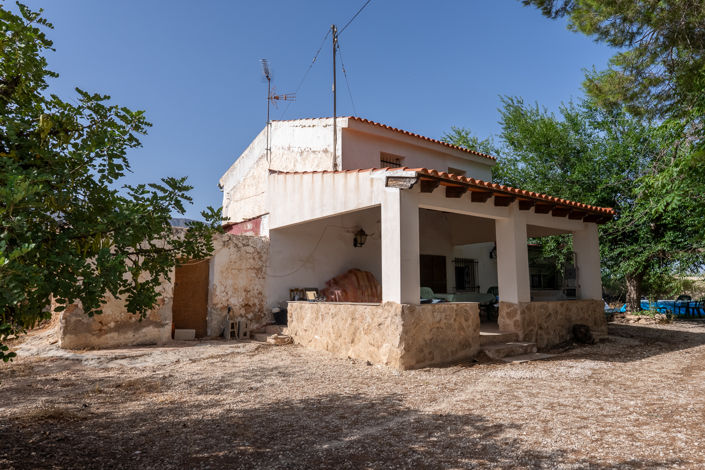 Image No.1-3 Bed Country House for sale