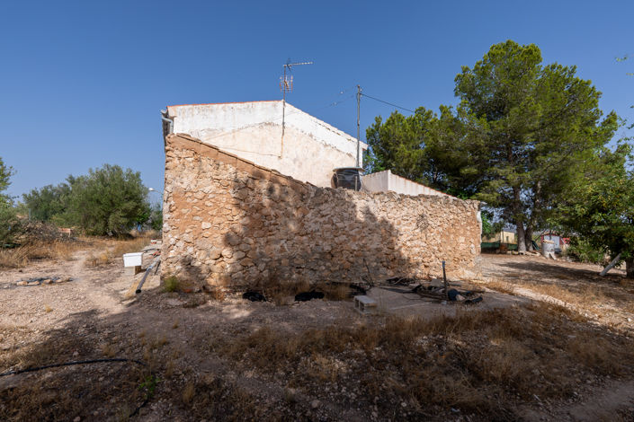 Image No.8-3 Bed Country House for sale