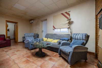 3866countryhousewtenniscourtandpool0108251408