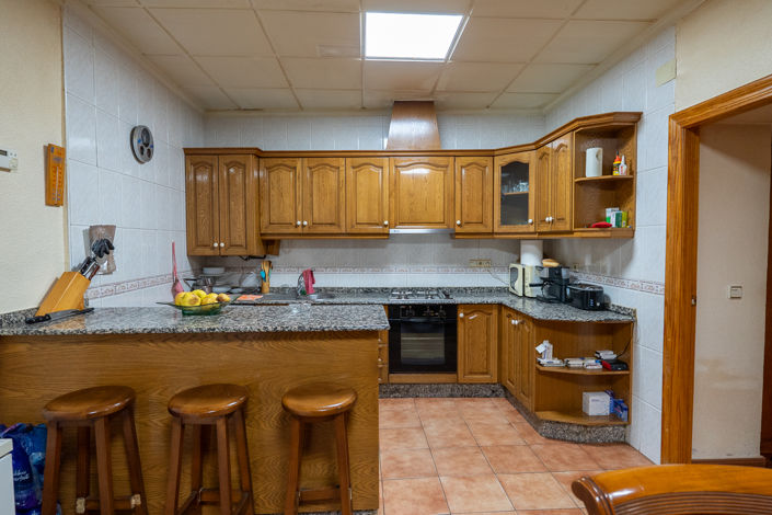 Image No.12-3 Bed Country House for sale