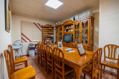 3866countryhousewtenniscourtandpool0108251408