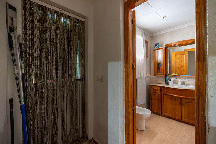 Image No.26-3 Bed Country House for sale