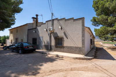 3866countryhousewtenniscourtandpool0108251408