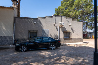 3866countryhousewtenniscourtandpool0108251408