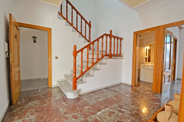 Image No.11-4 Bed Townhouse for sale