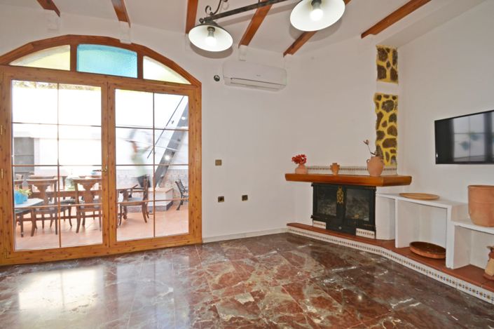 Image No.4-4 Bed Townhouse for sale