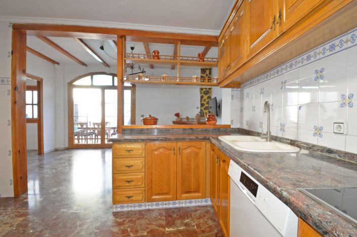 Image No.9-4 Bed Townhouse for sale