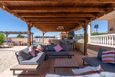 3887lovely4bed3bathvillawguestapartment050925