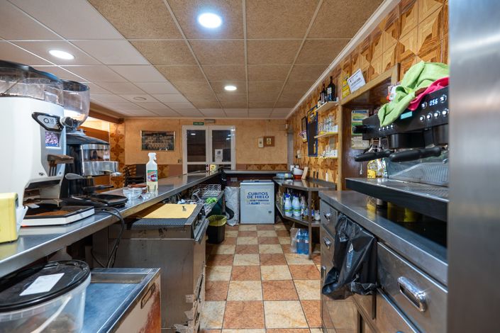 Image No.25-Commercial for sale