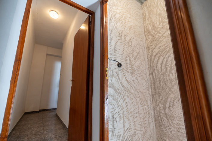 Image No.21-6 Bed Townhouse for sale