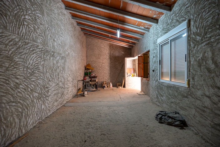 Image No.27-6 Bed Townhouse for sale