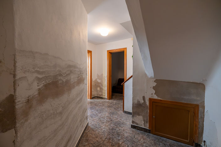 Image No.8-6 Bed Townhouse for sale