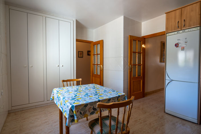 Image No.16-4 Bed Townhouse for sale