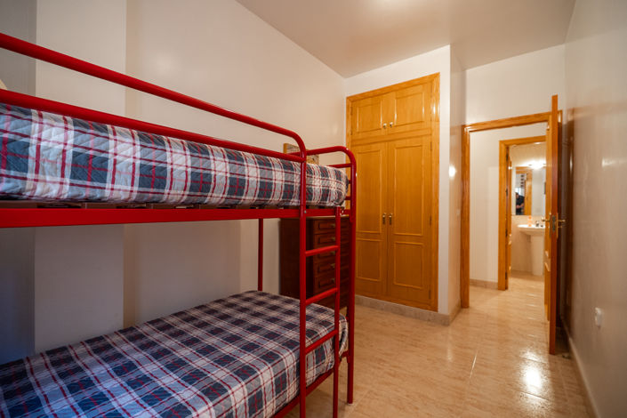 Image No.23-4 Bed Townhouse for sale