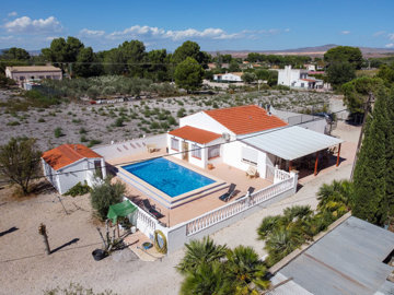 5 Bed Villa for sale