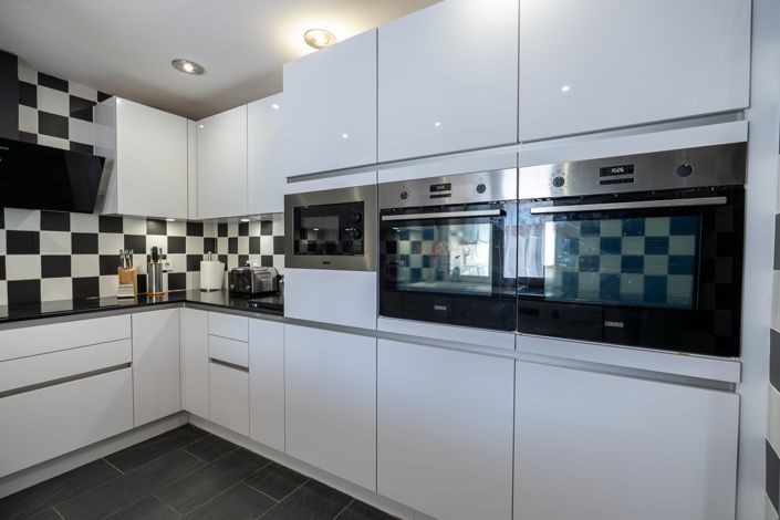 Image No.12-5 Bed Villa for sale