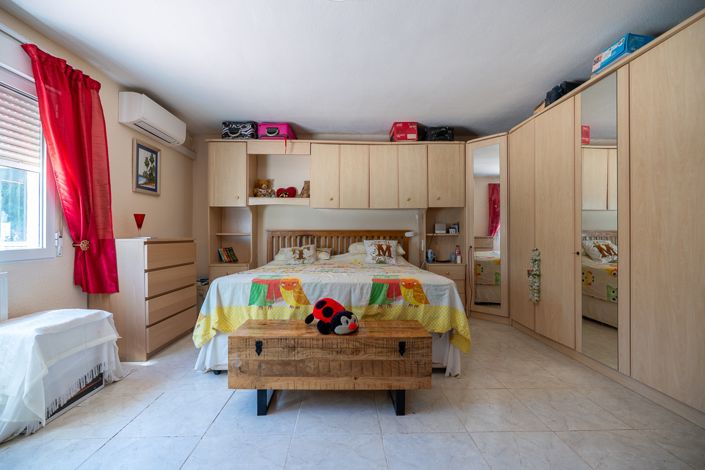 Image No.25-5 Bed Villa for sale