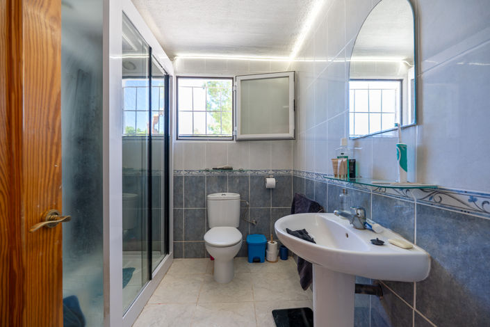 Image No.29-5 Bed Villa for sale