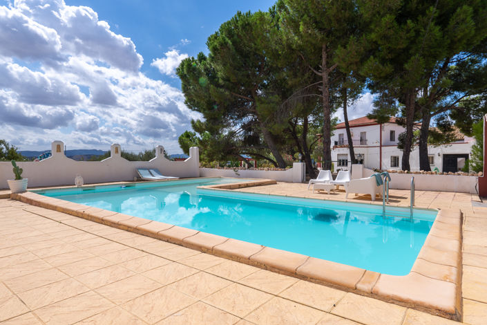 Image No.12-7 Bed Villa for sale