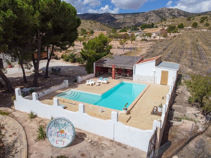 Image No.2-7 Bed Villa for sale