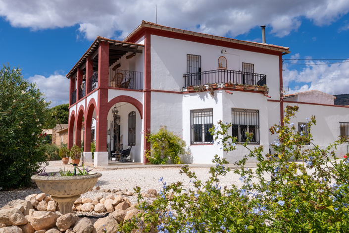 Image No.4-7 Bed Villa for sale