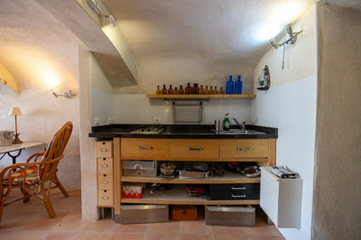 39094bedcavehousenearlaromana151025175249cf32