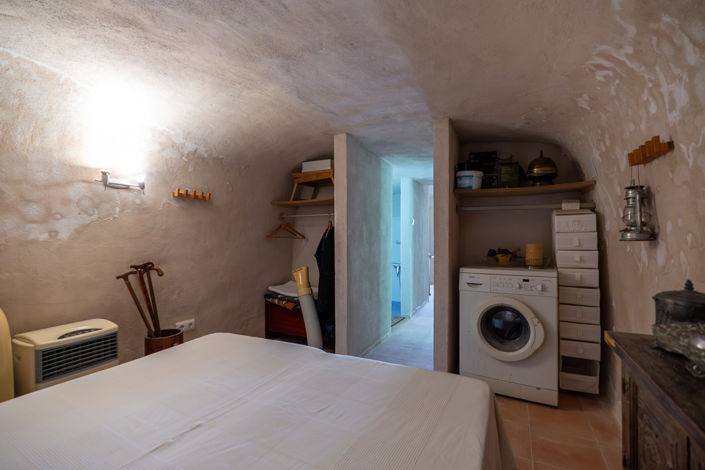 Image No.14-4 Bed Cottage for sale