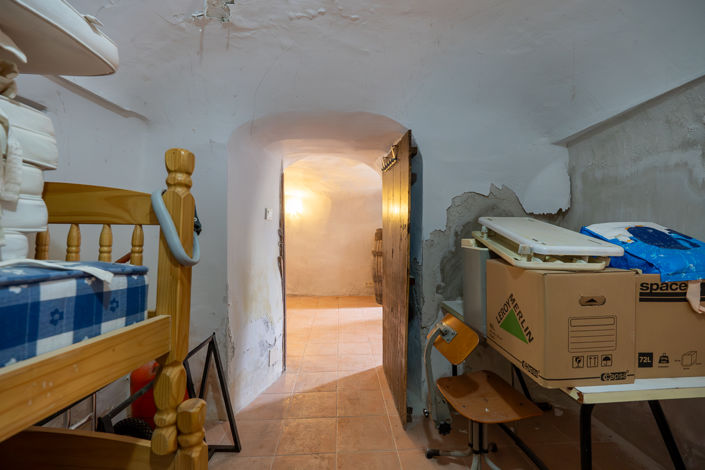 Image No.21-4 Bed Cottage for sale