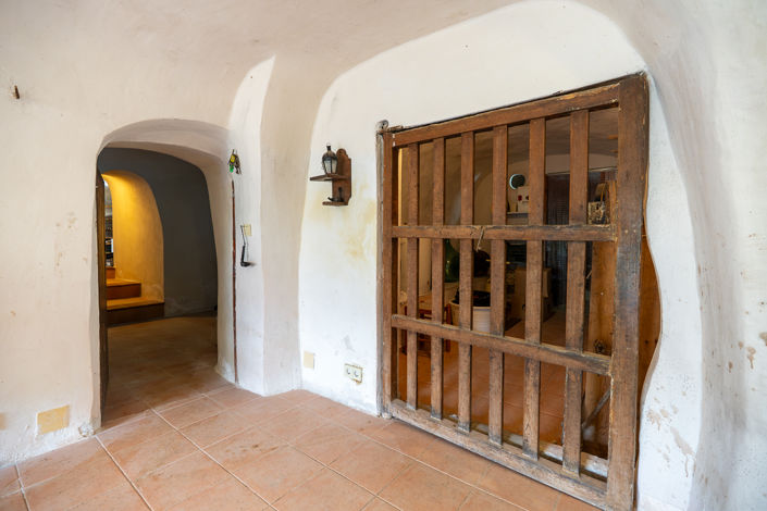 Image No.22-4 Bed Cottage for sale