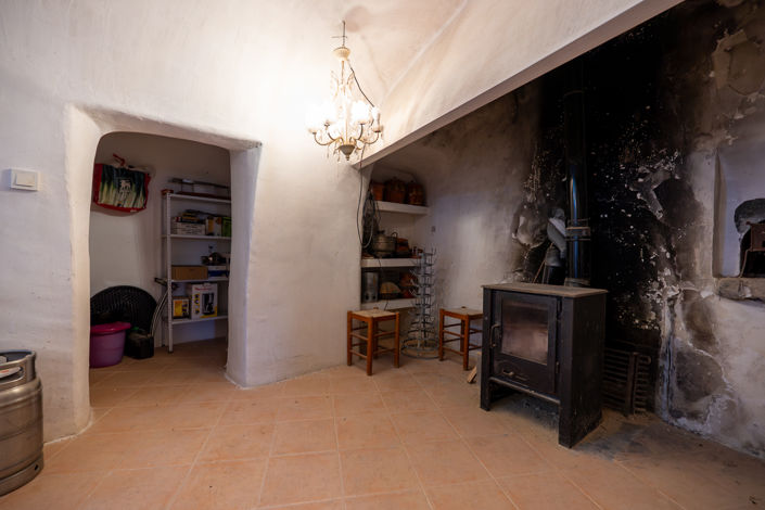 Image No.27-4 Bed Cottage for sale