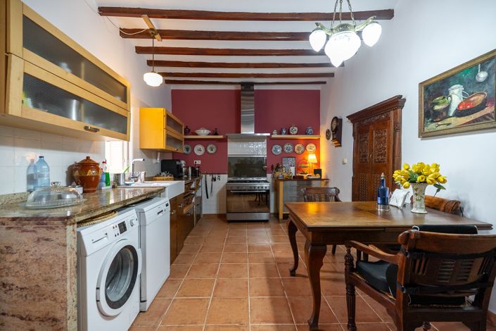 Image No.21-5 Bed Country House for sale