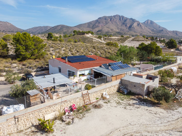 Image No.1-5 Bed Country House for sale