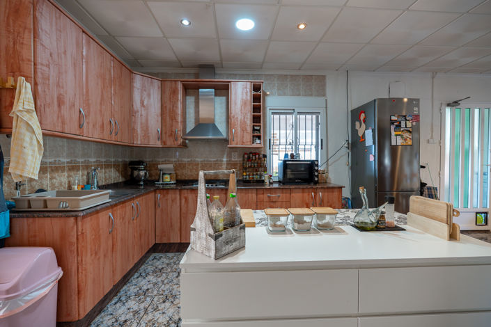 Image No.17-5 Bed Country House for sale