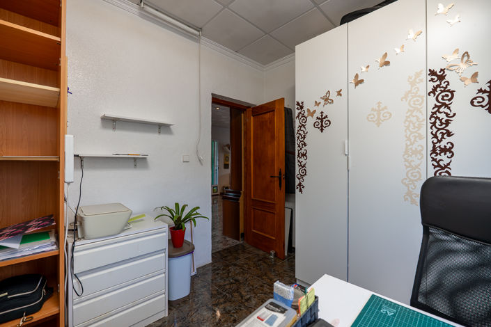 Image No.22-5 Bed Country House for sale