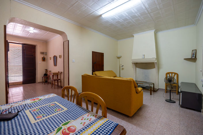 Image No.19-3 Bed Townhouse for sale