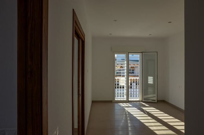 Image No.12-4 Bed Villa for sale