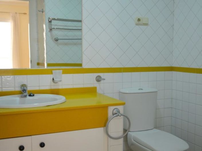 Image No.24-3 Bed Apartment for sale