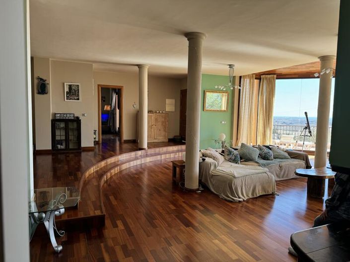 Image No.16-5 Bed Villa for sale