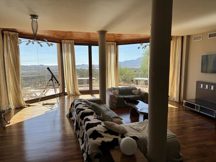 Image No.24-5 Bed Villa for sale