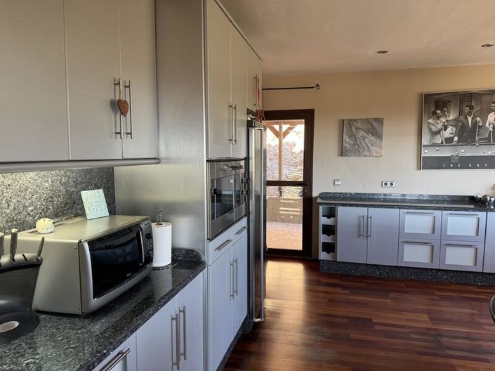 Image No.31-5 Bed Villa for sale