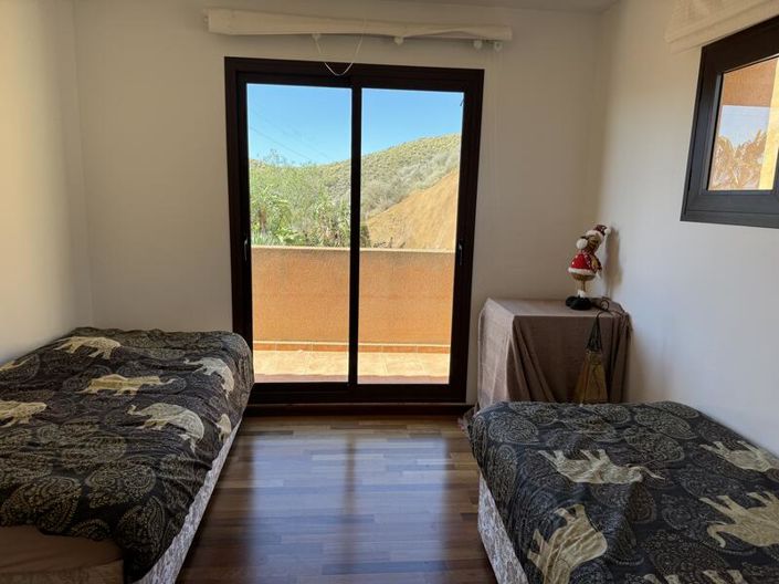 Image No.39-5 Bed Villa for sale