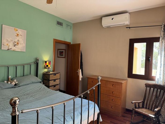 Image No.42-5 Bed Villa for sale