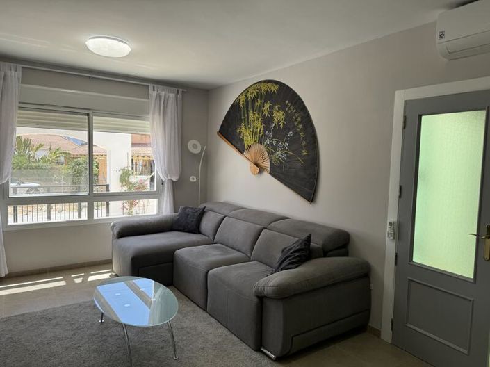 Image No.18-3 Bed Townhouse for sale