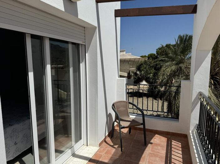 Image No.32-3 Bed Townhouse for sale