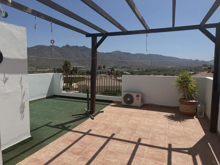 Image No.34-3 Bed Townhouse for sale