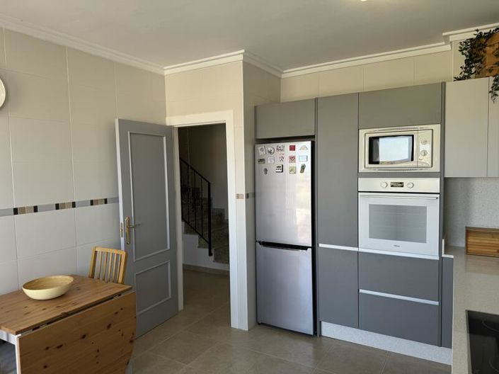 Image No.7-3 Bed Townhouse for sale