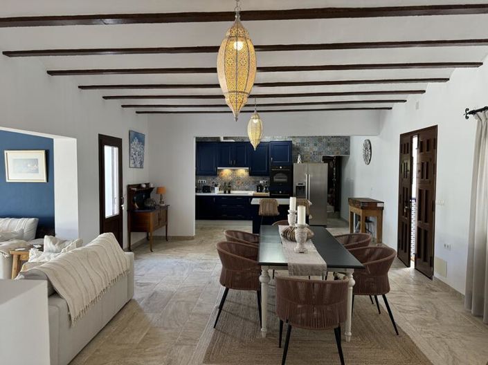 Image No.11-4 Bed Villa for sale