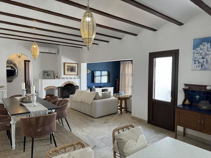 Image No.18-4 Bed Villa for sale